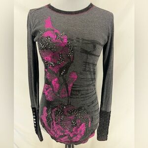 Miss Me Y2K Gray Pink Metallic Rhinestone Long Sleeve Ribbed Henley Size Small